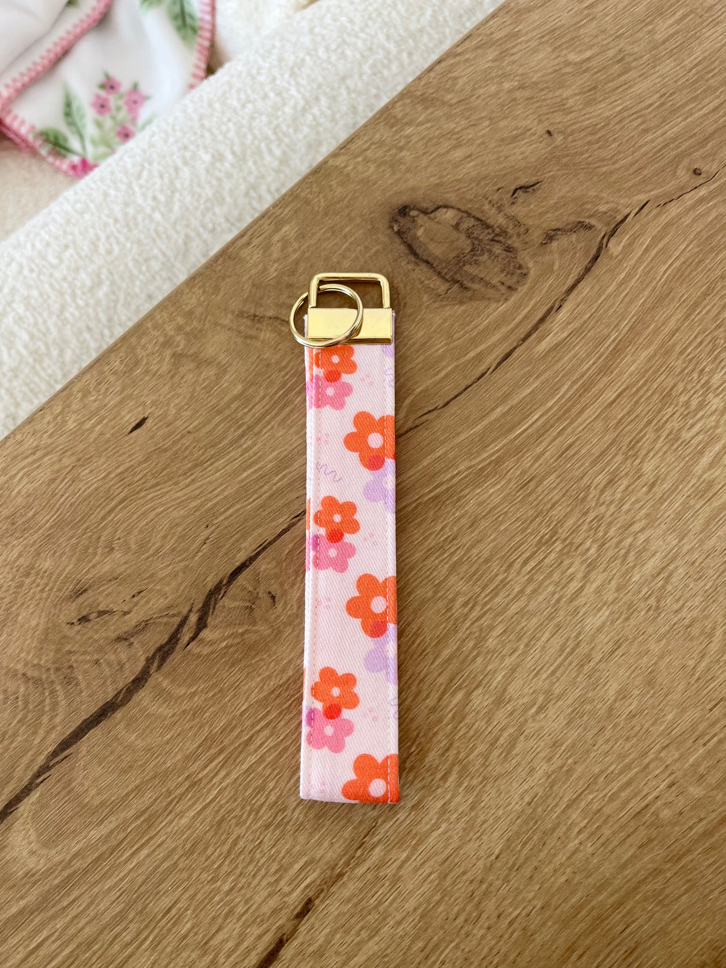 Keychain | Bracelet | Pink, orange and mauve flowers