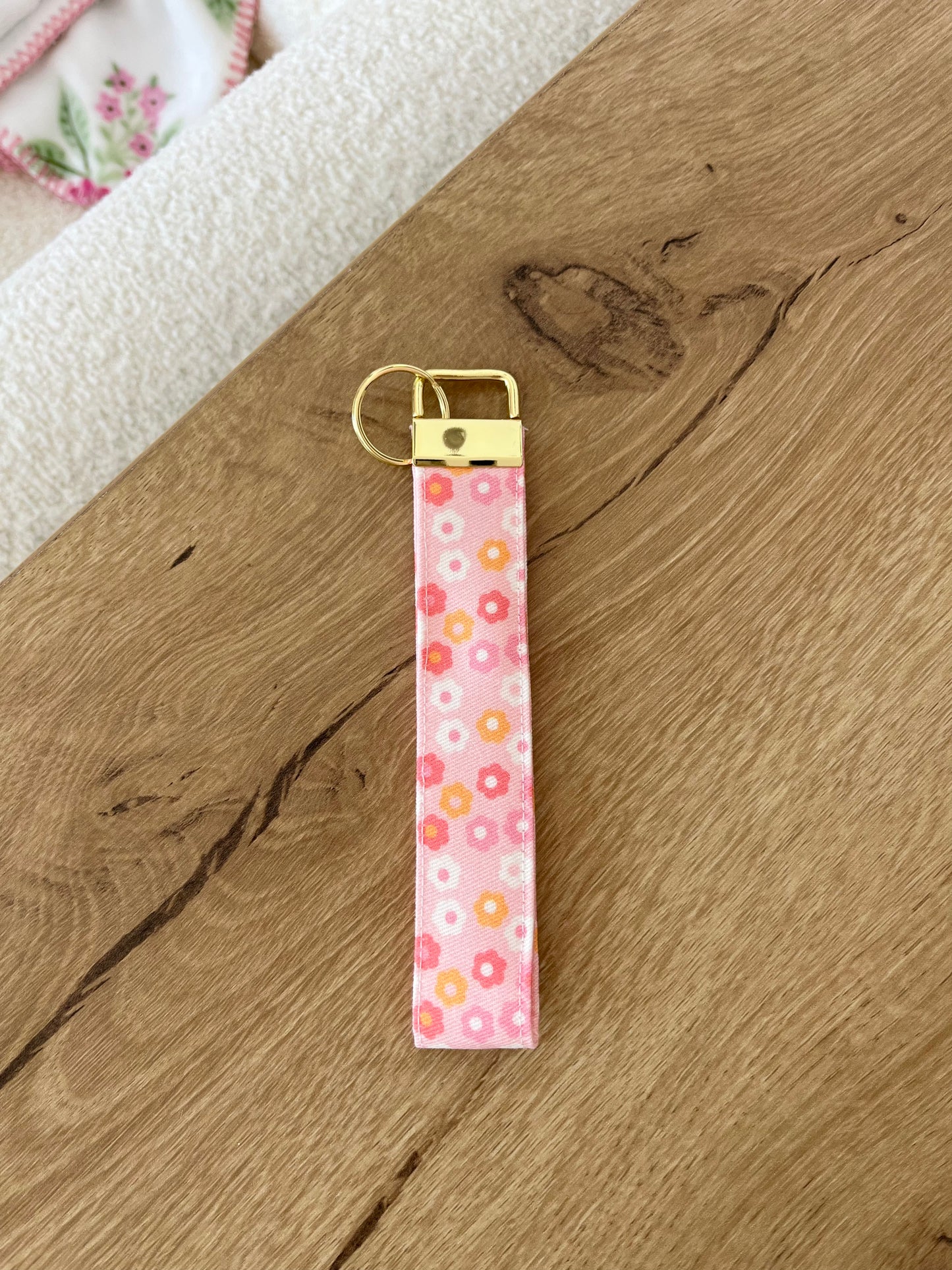 Keychain | Bracelet | White, pink and orange flowers