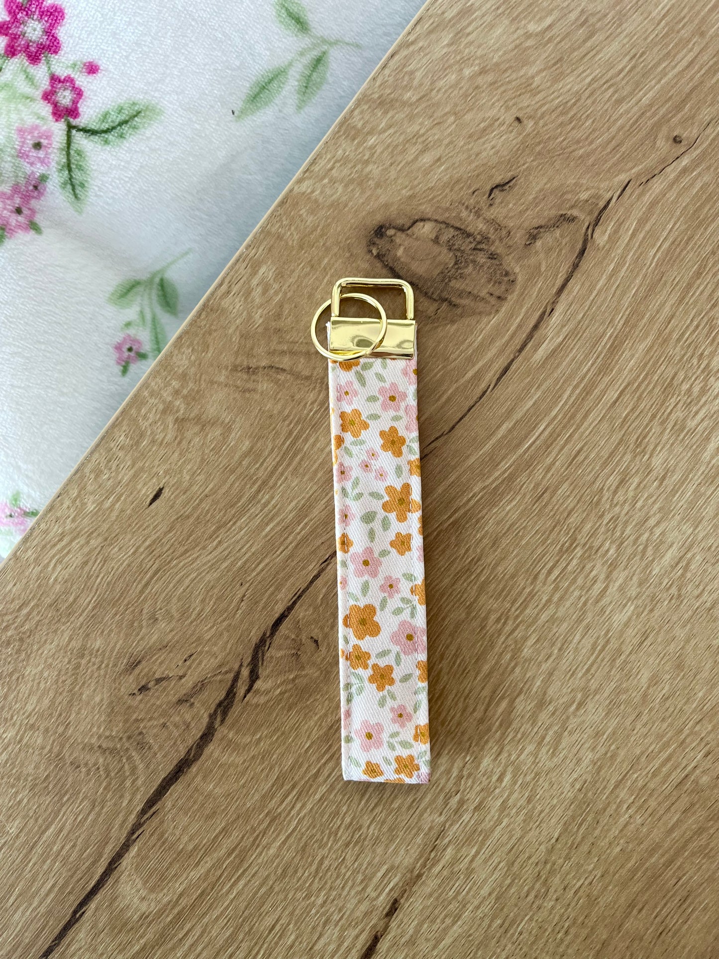 Keychain | Bracelet | Pink and orange flowers