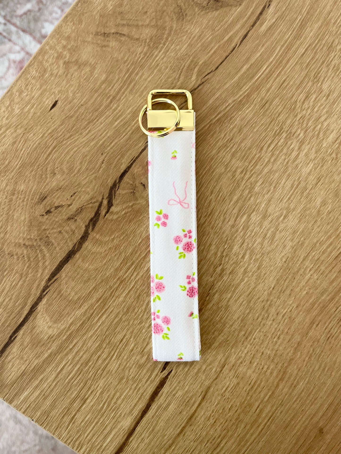 Keychains | Bracelets | Bouquets of roses and earrings
