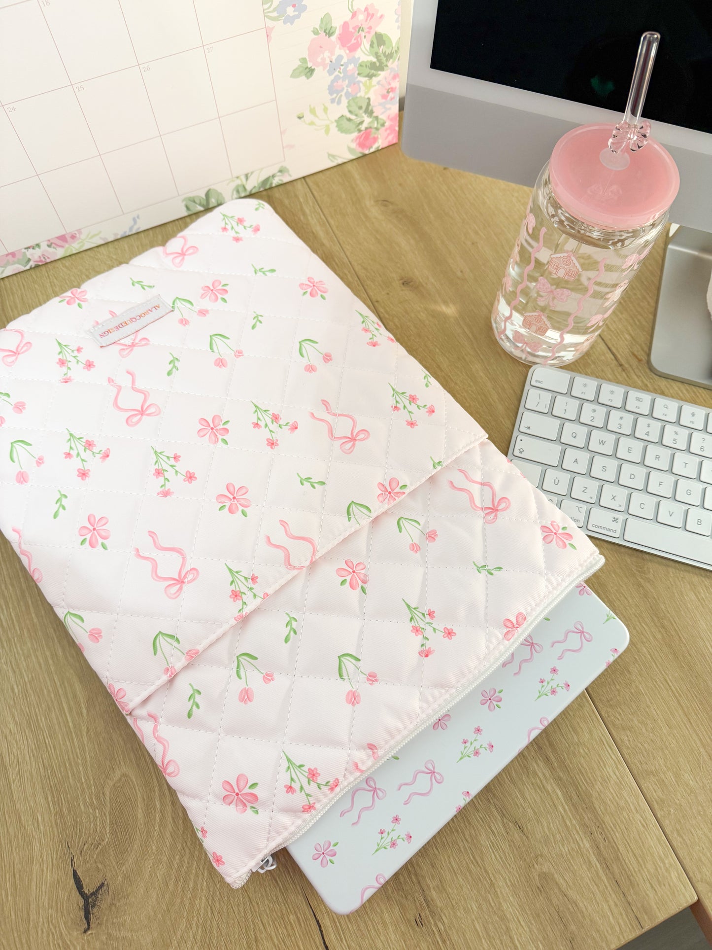 Étui à ordinateur et Ipad | 13 à 15'' | Bouquet de fleurs et boucles