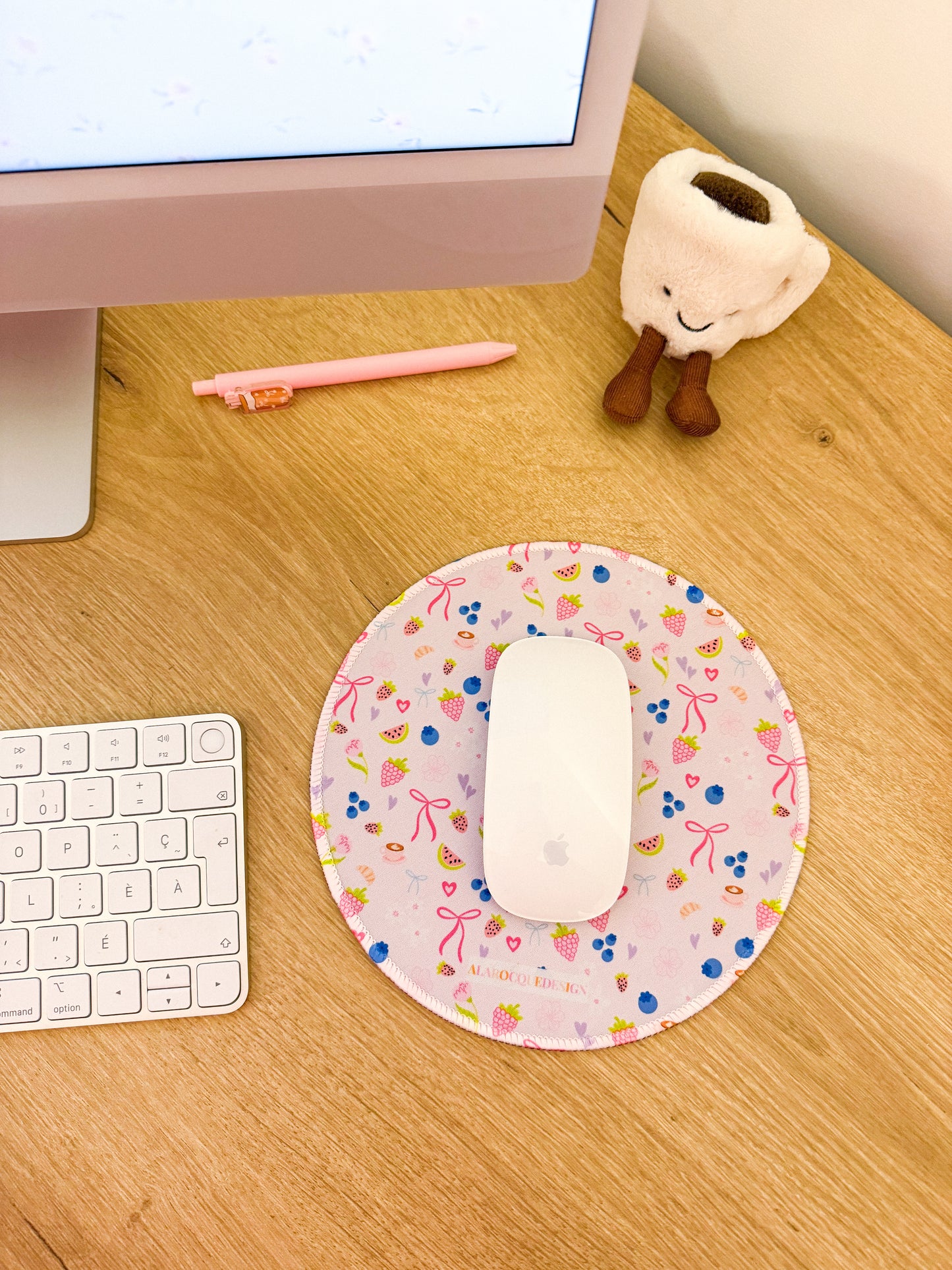 Tapis de souris | Fruits et coquette pale