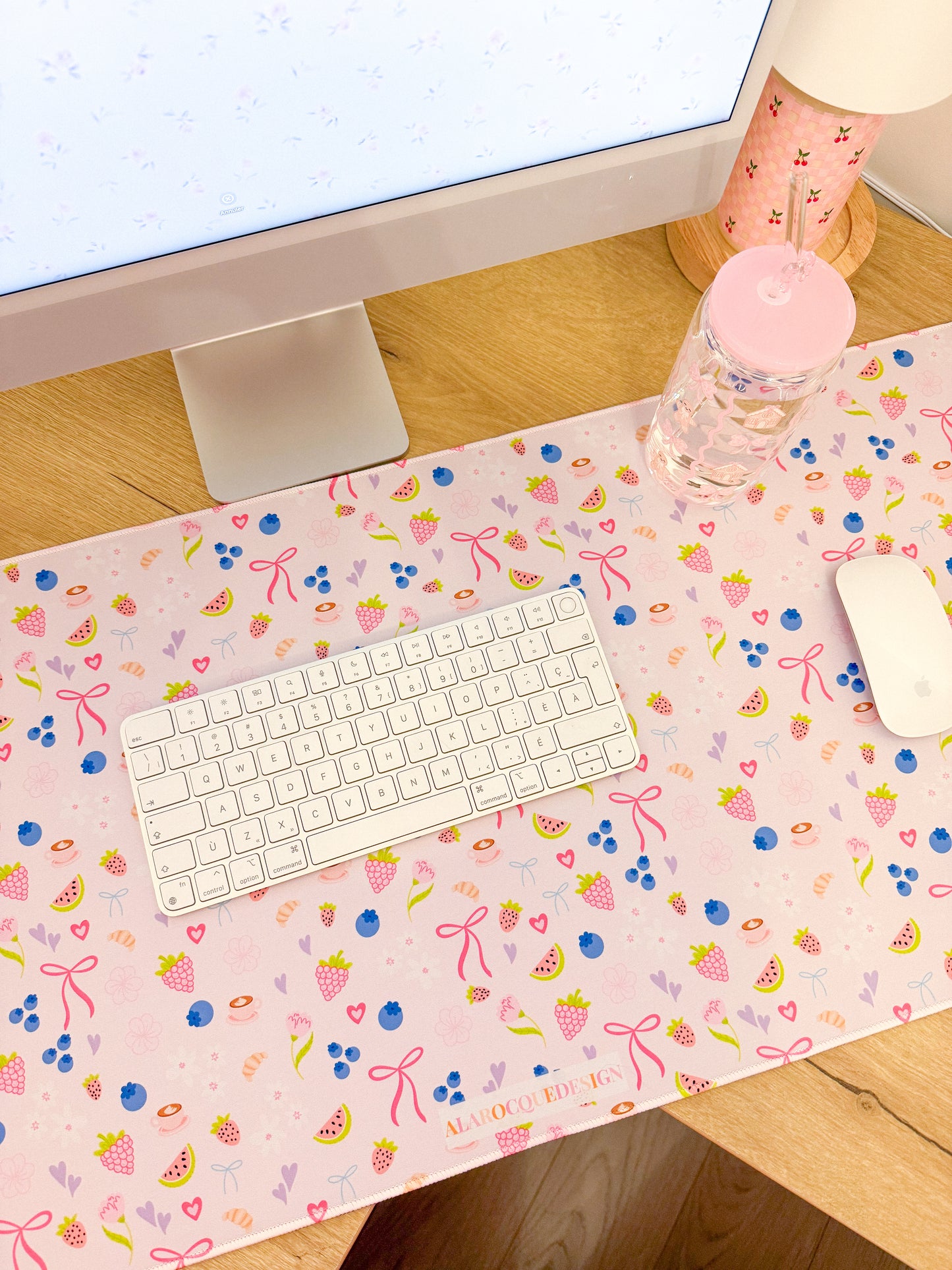 Tapis de bureau | Fruits et coquette pale