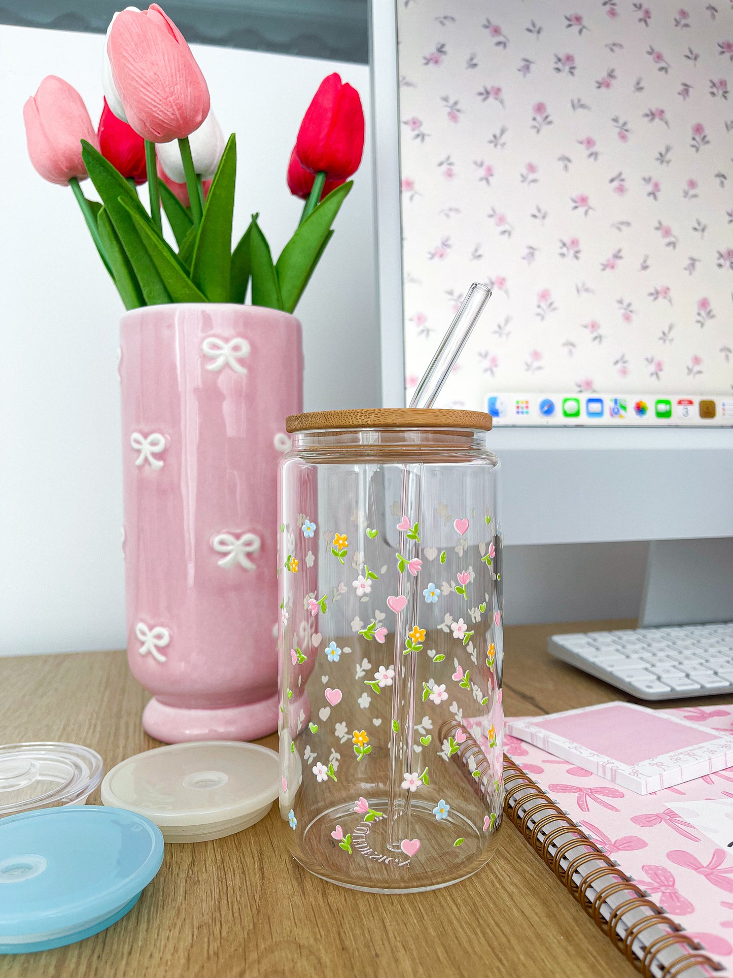 16 oz Glass | Spring | Spring Flowers and Hearts