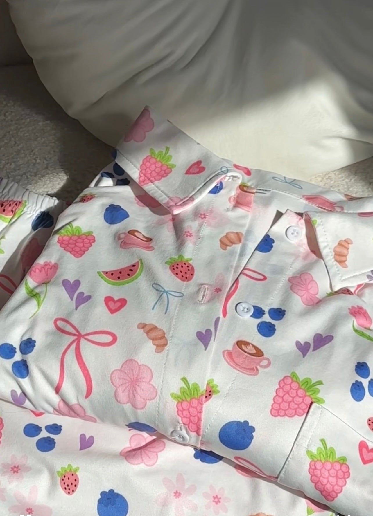Pajamas | Fruits and flirtatious