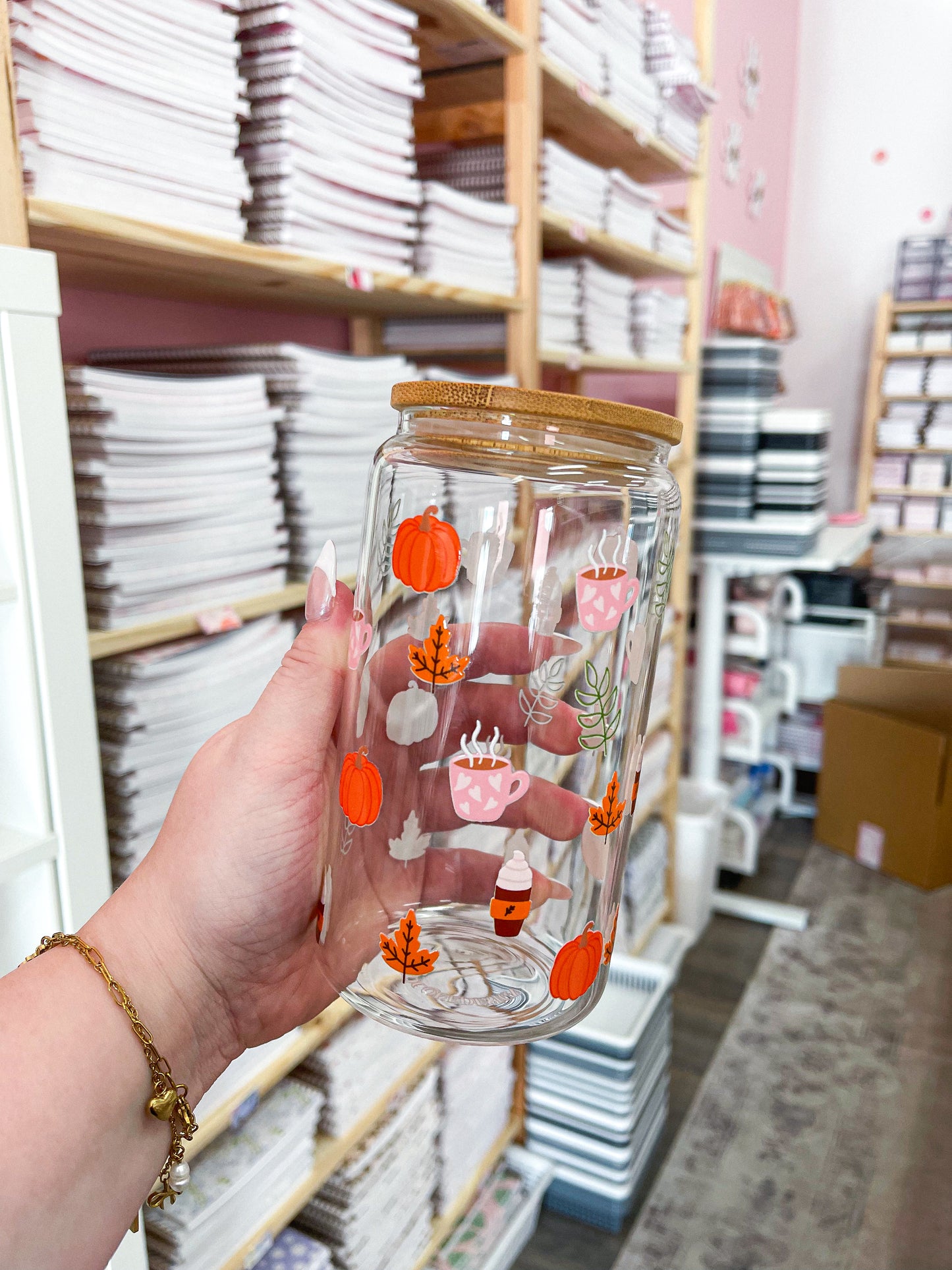 Verre 16 oz | Automne | Citrouilles, cafés et feuilles