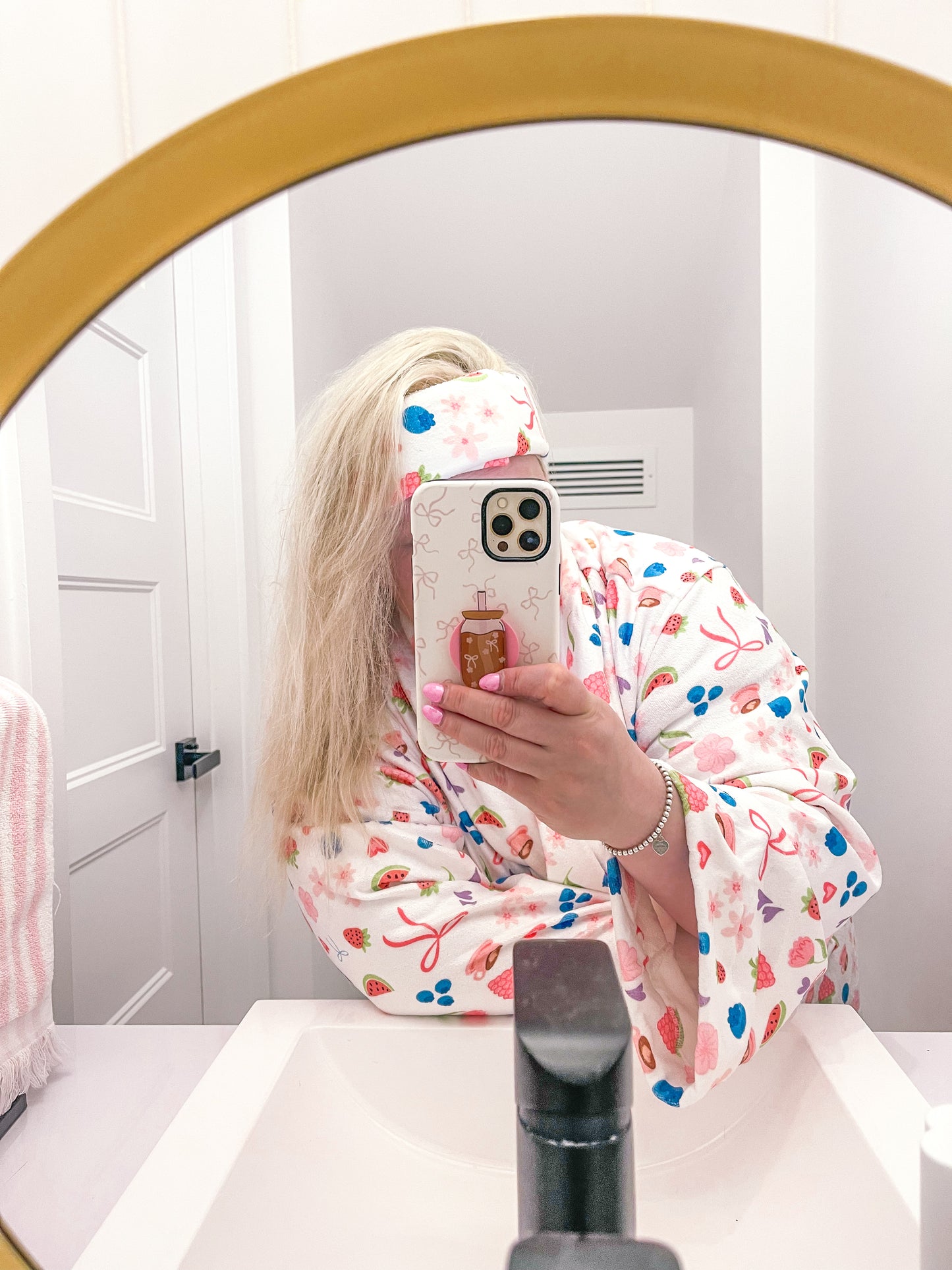 Bathrobe | Fruits and flirtatious