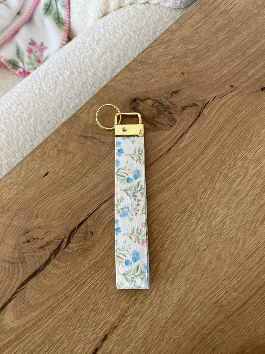 Keychain | Bracelet | Blue and pink flowers