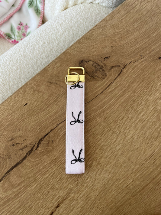 Keychain | Bracelet | Pink and black buckles