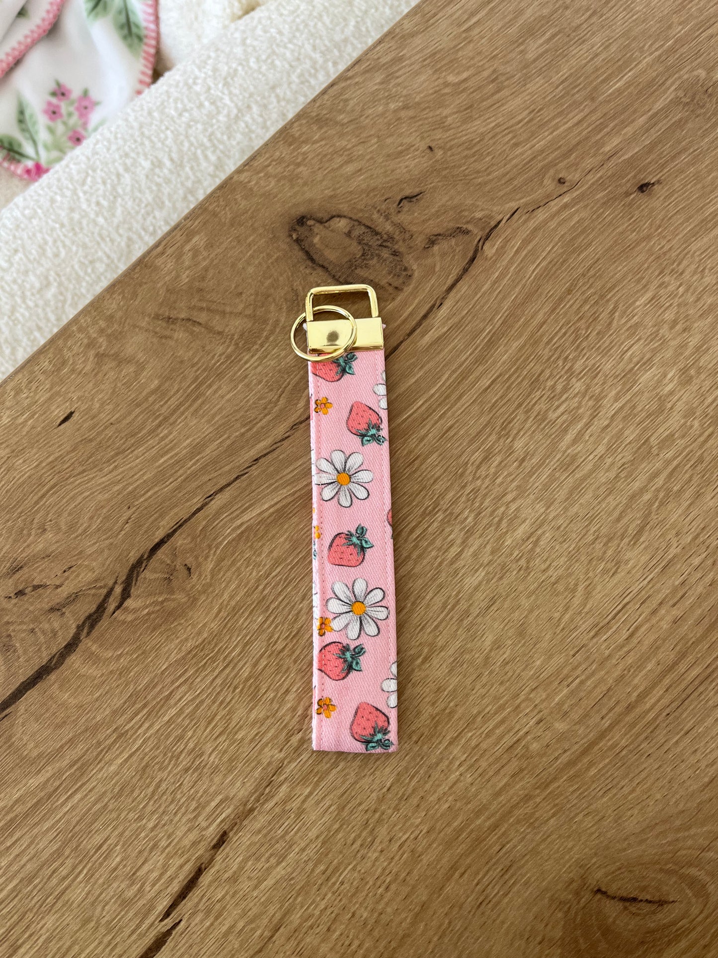 Keychain | Bracelet | Strawberries and Daisies