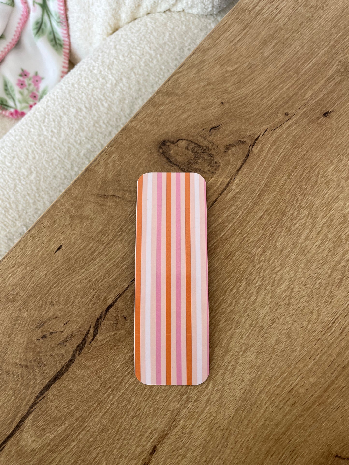 Bookmark | Pink and orange lines