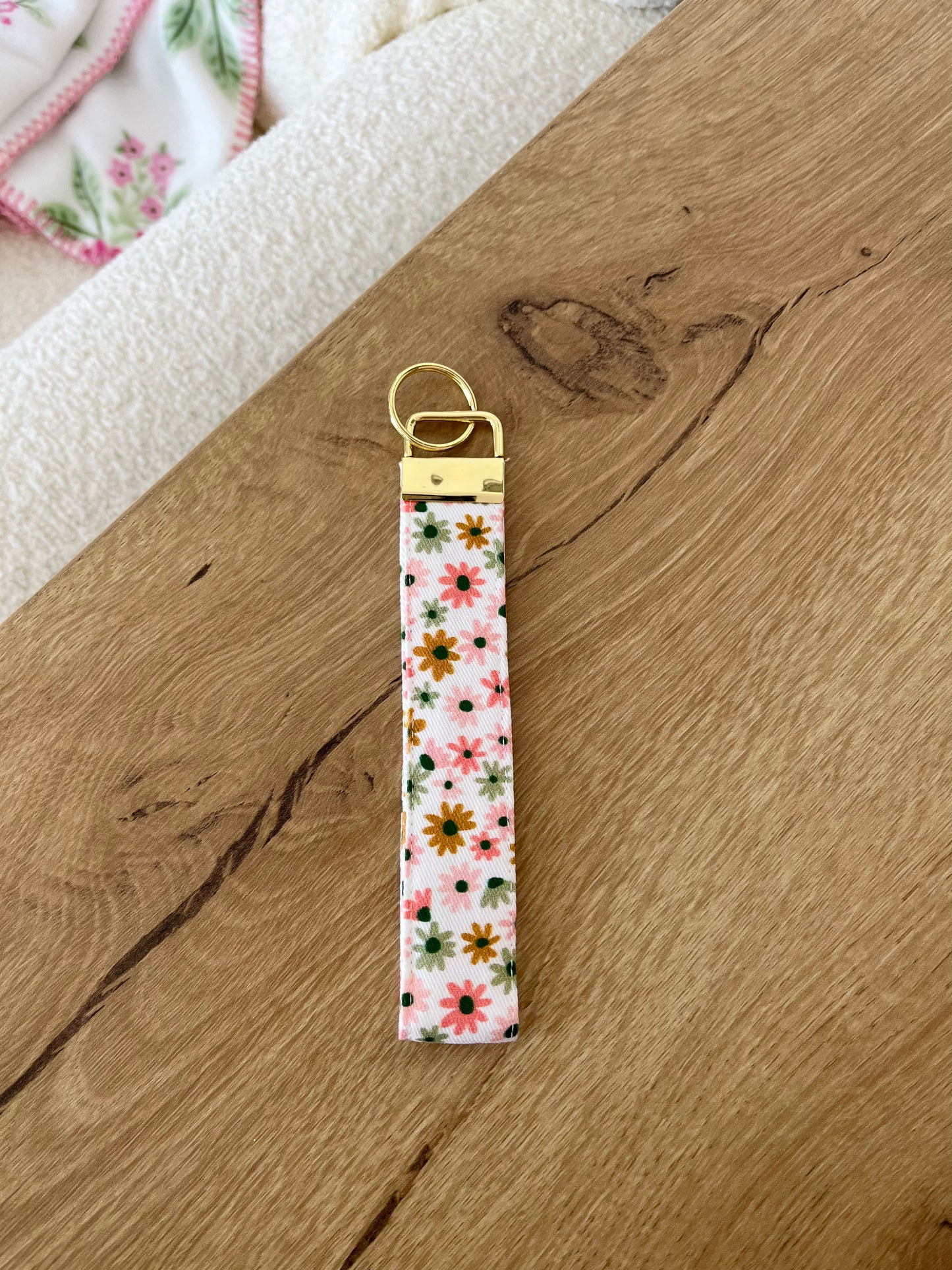 Keychains | Pink, green and brown flowers
