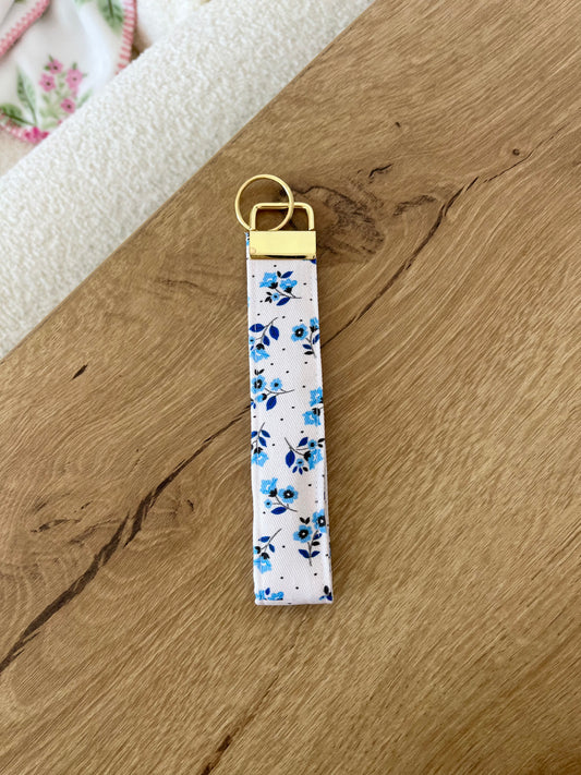 Keychain | Bracelet | Blue Mix Flowers
