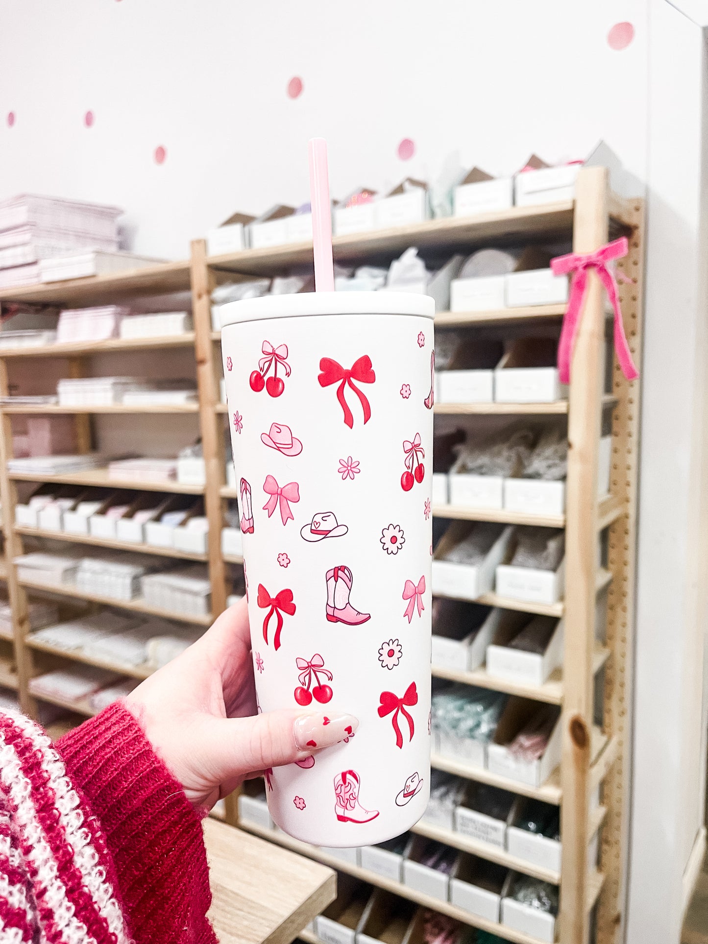 24 oz Insulated Bottle White | Buckles | Lid &amp; Straw Included