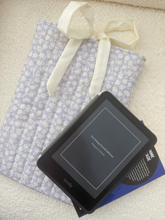 Pochette à livre ou liseuse | Lilac et marguerite blanche