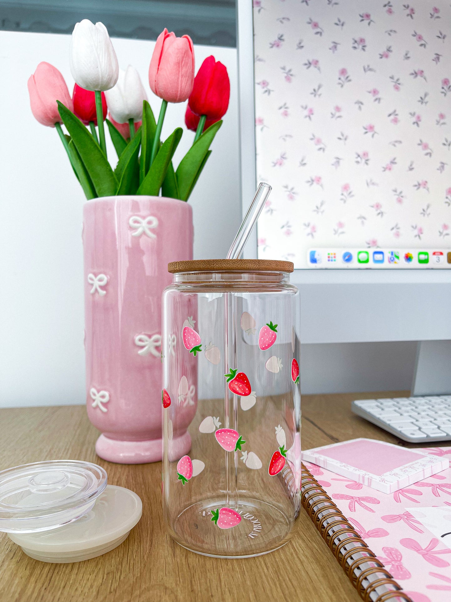 Verre 16 oz | Printemps | Fraises roses et rouges