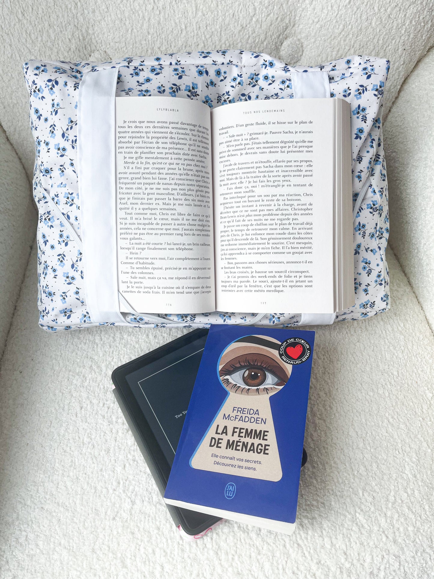 Coussin de lecture | Fleurs mélange de bleus