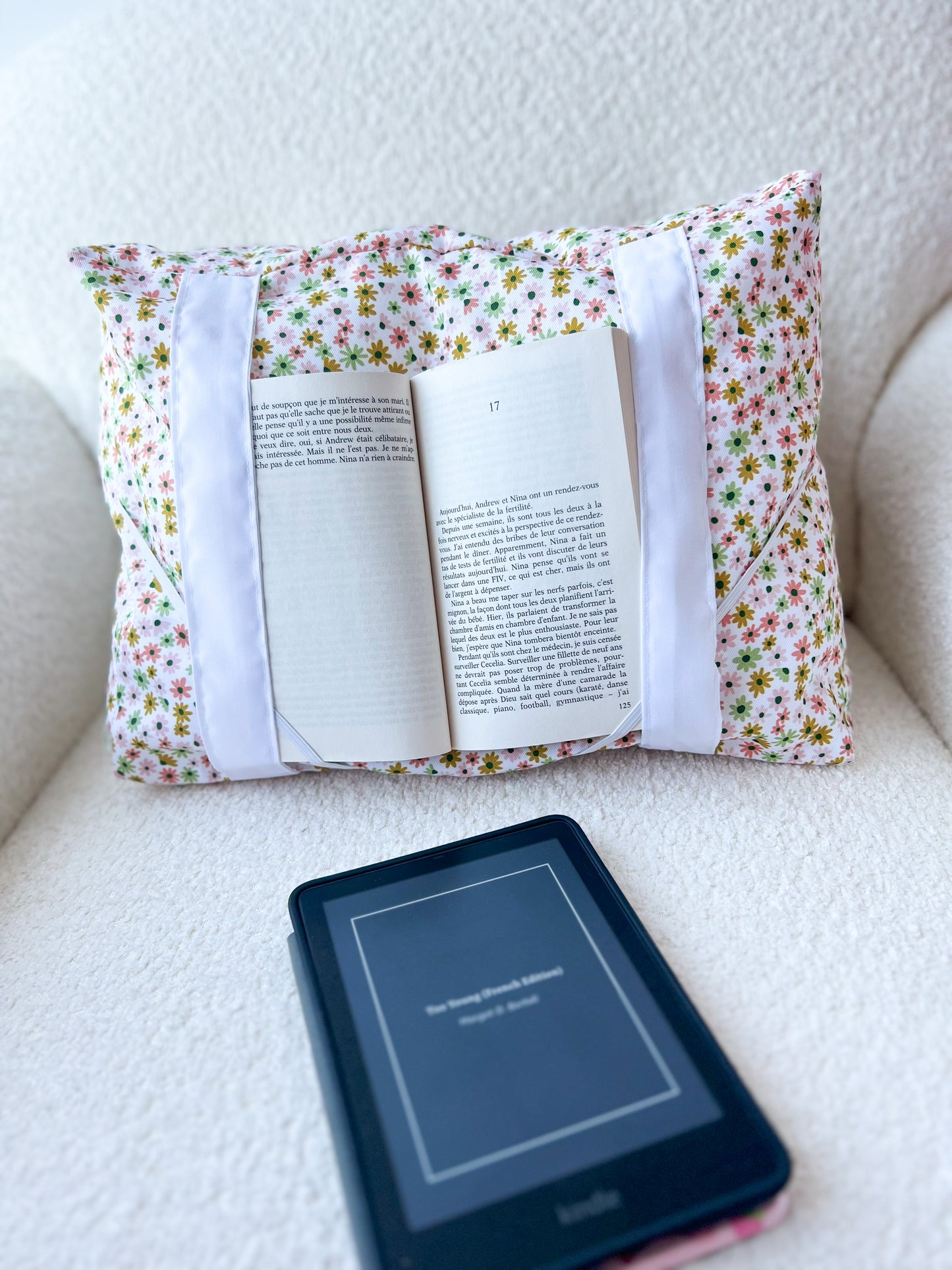Coussin de lecture | Fleurs jaunes, vertes et roses